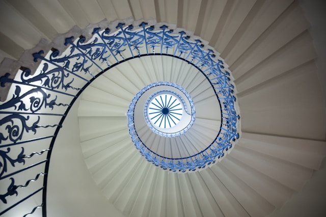 escalier en colimaçon à l'ancienne